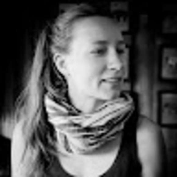 Meet your Posher, Heather - Picture 1 of 1